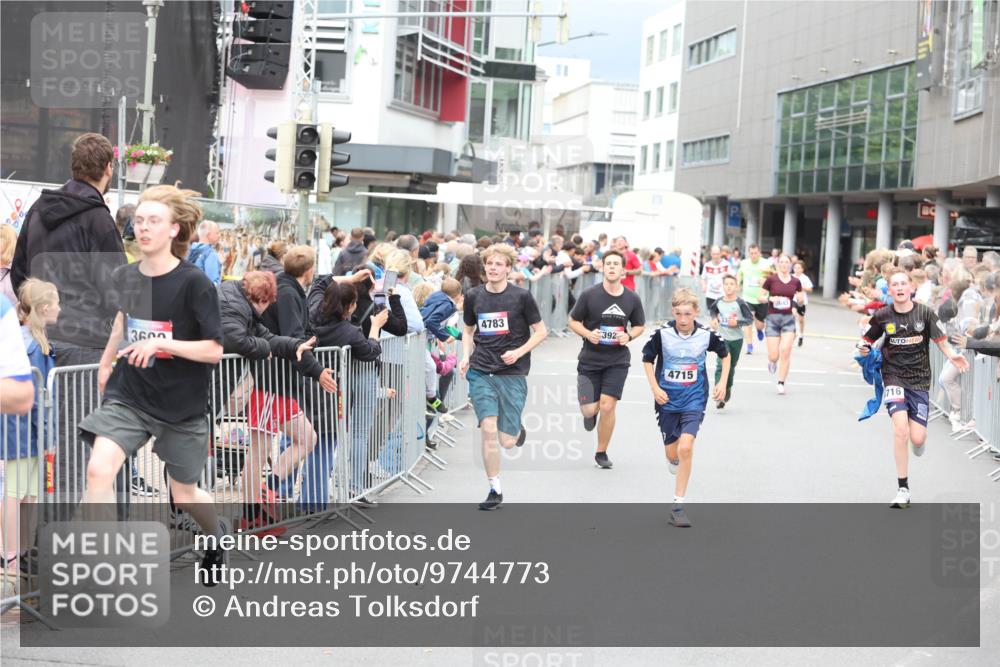 12.06.2026 - Holstenköstenlauf Andreas Tolksdorf http://msf.ph/oto/9744773 12.06.2026 17:58:10 Laufen 4783, 3600, 392, 4715, 716 meine-sportfotos.de