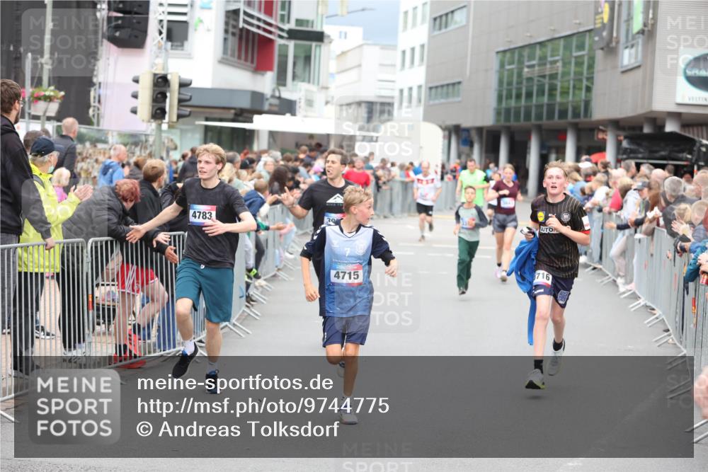 12.06.2026 - Holstenköstenlauf Andreas Tolksdorf http://msf.ph/oto/9744775 12.06.2026 17:58:11 Laufen 4783, 11, 716, 4715 meine-sportfotos.de
