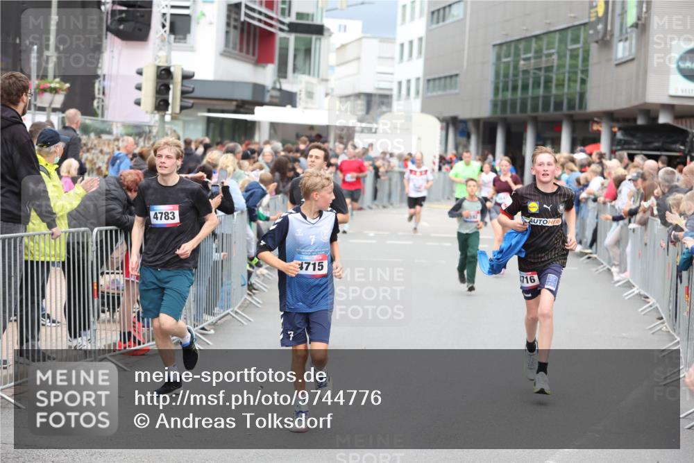 12.06.2026 - Holstenköstenlauf Andreas Tolksdorf http://msf.ph/oto/9744776 12.06.2026 17:58:11 Laufen 4783, 7, 4715, 716 meine-sportfotos.de