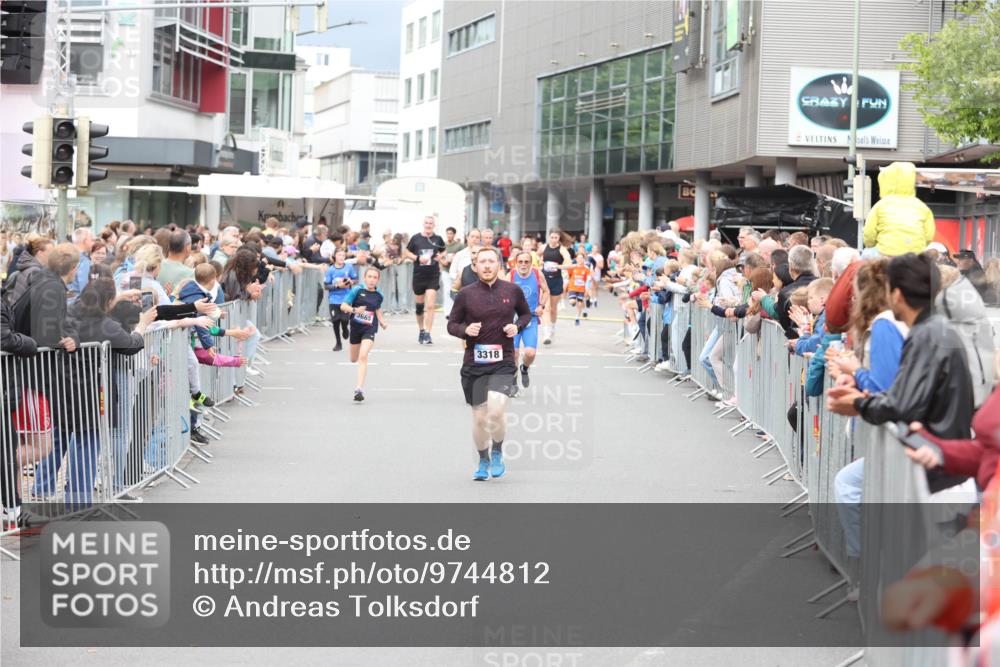 12.06.2026 - Holstenköstenlauf Andreas Tolksdorf http://msf.ph/oto/9744812 12.06.2026 17:58:39 Laufen 3665, 3318 meine-sportfotos.de