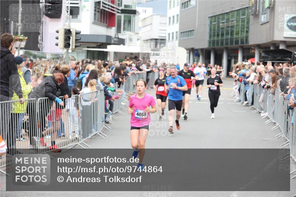 12.06.2026 - Holstenköstenlauf Andreas Tolksdorf http://msf.ph/oto/9744864 12.06.2026 17:59:14 Laufen 4058, 38, 3637 meine-sportfotos.de