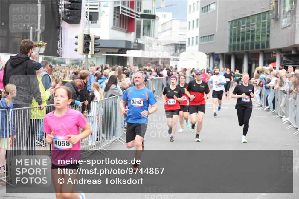 12.06.2026 - Holstenköstenlauf Andreas Tolksdorf http://msf.ph/oto/9744867 12.06.2026 17:59:16 Laufen 4058, 3844, 4779, 95, 3687 meine-sportfotos.de