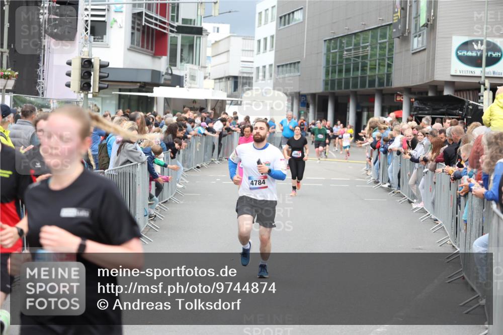 12.06.2026 - Holstenköstenlauf Andreas Tolksdorf http://msf.ph/oto/9744874 12.06.2026 17:59:20 Laufen 3687, 4784, 3462 meine-sportfotos.de