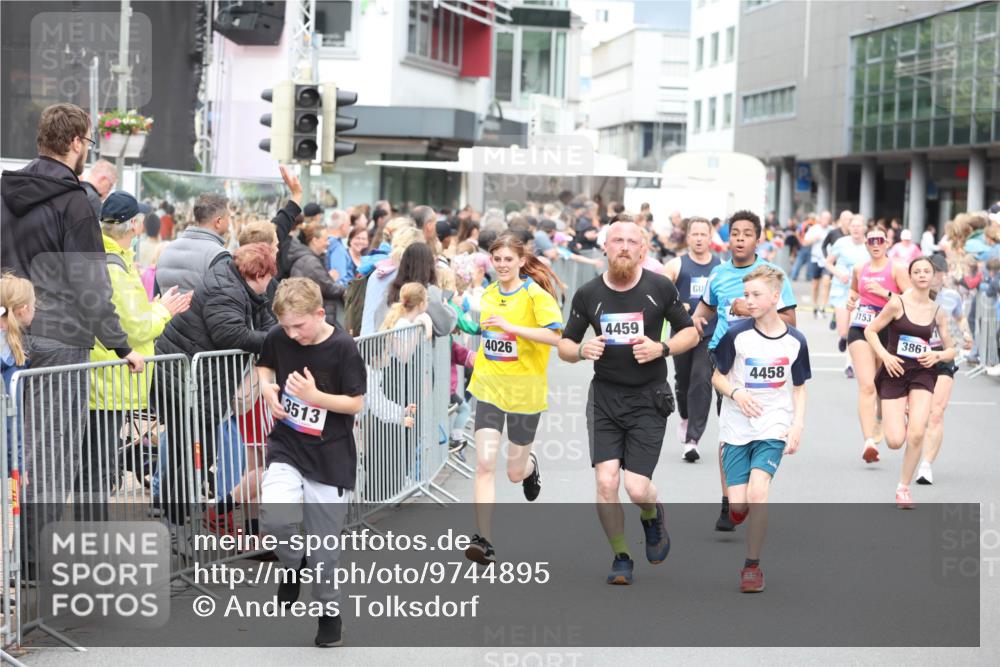 12.06.2026 - Holstenköstenlauf Andreas Tolksdorf http://msf.ph/oto/9744895 12.06.2026 17:59:37 Laufen 3513, 4026, 4459, 4458, 153, 3861 meine-sportfotos.de