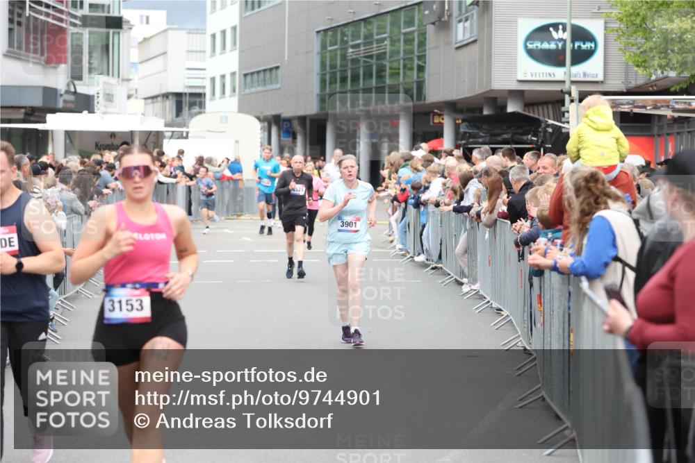 12.06.2026 - Holstenköstenlauf Andreas Tolksdorf http://msf.ph/oto/9744901 12.06.2026 17:59:41 Laufen 3153, 4521, 3901 meine-sportfotos.de