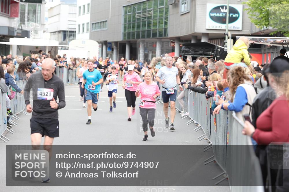 12.06.2026 - Holstenköstenlauf Andreas Tolksdorf http://msf.ph/oto/9744907 12.06.2026 17:59:47 Laufen 4521, 4045, 4317, 4534, 331, 2030, 3068 meine-sportfotos.de