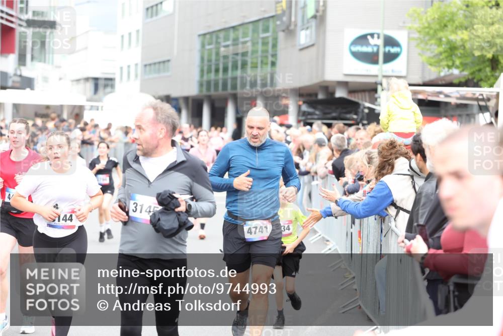 12.06.2026 - Holstenköstenlauf Andreas Tolksdorf http://msf.ph/oto/9744993 12.06.2026 18:00:57 Laufen 314, 144, 4741, 34 meine-sportfotos.de