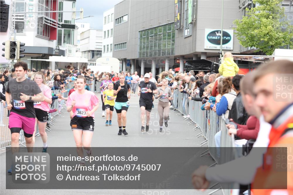 12.06.2026 - Holstenköstenlauf Andreas Tolksdorf http://msf.ph/oto/9745007 12.06.2026 18:01:10 Laufen 3873, 3623, 476, 4706, 4751 meine-sportfotos.de