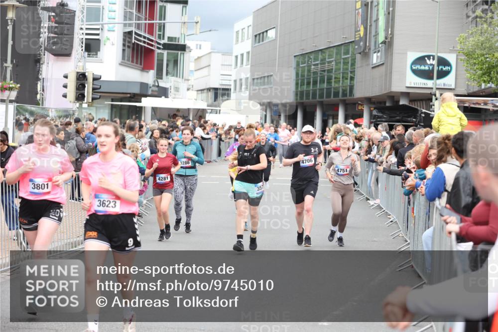 12.06.2026 - Holstenköstenlauf Andreas Tolksdorf http://msf.ph/oto/9745010 12.06.2026 18:01:11 Laufen 3801, 3623, 3286, 4281, 357, 4706, 4751 meine-sportfotos.de