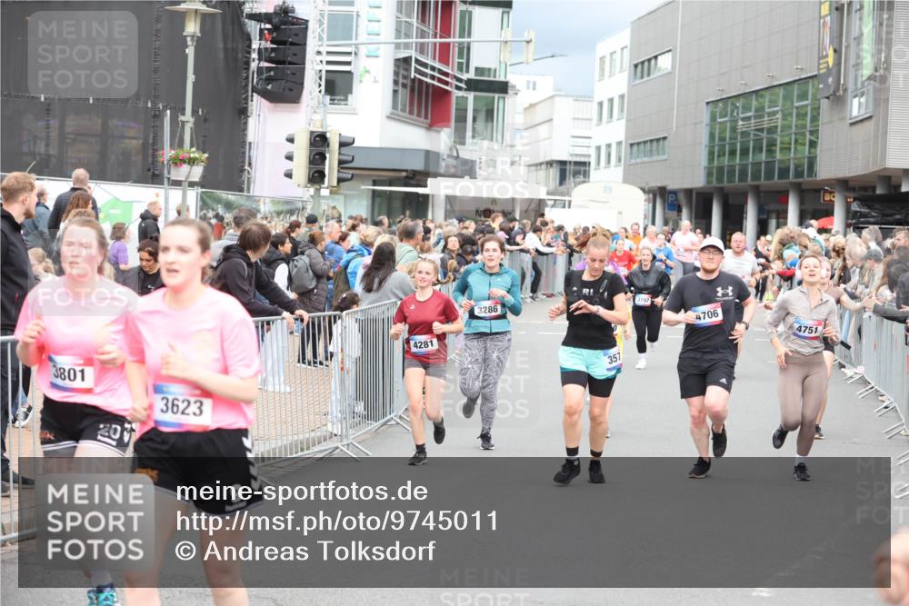 12.06.2026 - Holstenköstenlauf Andreas Tolksdorf http://msf.ph/oto/9745011 12.06.2026 18:01:12 Laufen 3801, 20, 3623, 4281, 3286, 357, 3197, 4706, 4751 meine-sportfotos.de