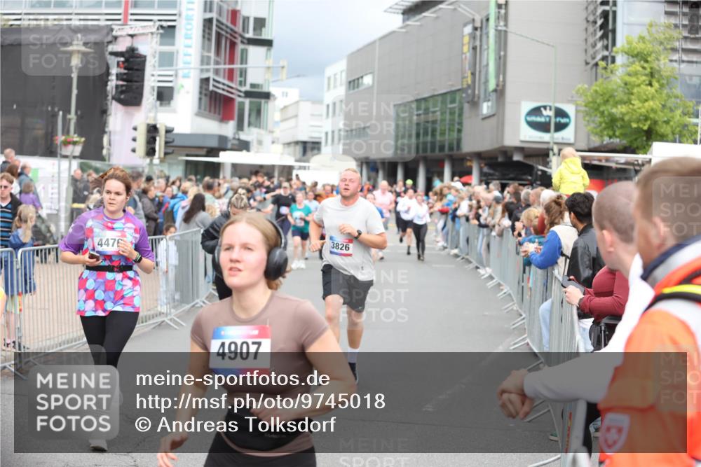 12.06.2026 - Holstenköstenlauf Andreas Tolksdorf http://msf.ph/oto/9745018 12.06.2026 18:01:16 Laufen 4476, 4907, 3826, 7335 meine-sportfotos.de