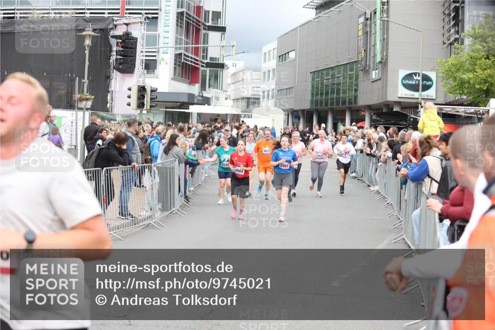 12.06.2026 - Holstenköstenlauf Andreas Tolksdorf http://msf.ph/oto/9745021 12.06.2026 18:01:19 Laufen 5 meine-sportfotos.de