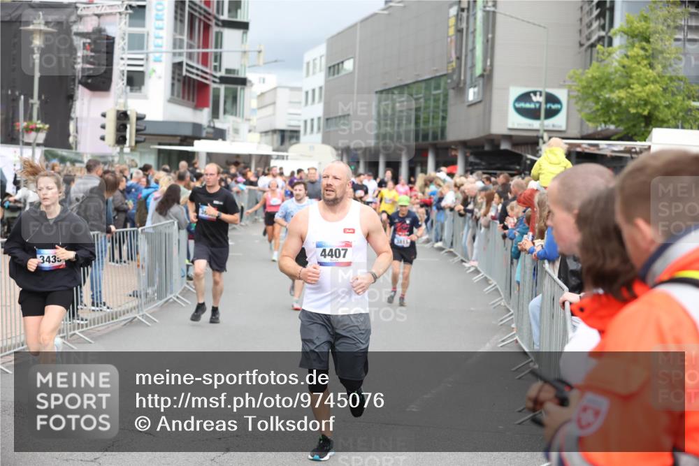 12.06.2026 - Holstenköstenlauf Andreas Tolksdorf http://msf.ph/oto/9745076 12.06.2026 18:01:57 Laufen 3435, 36, 4407 meine-sportfotos.de