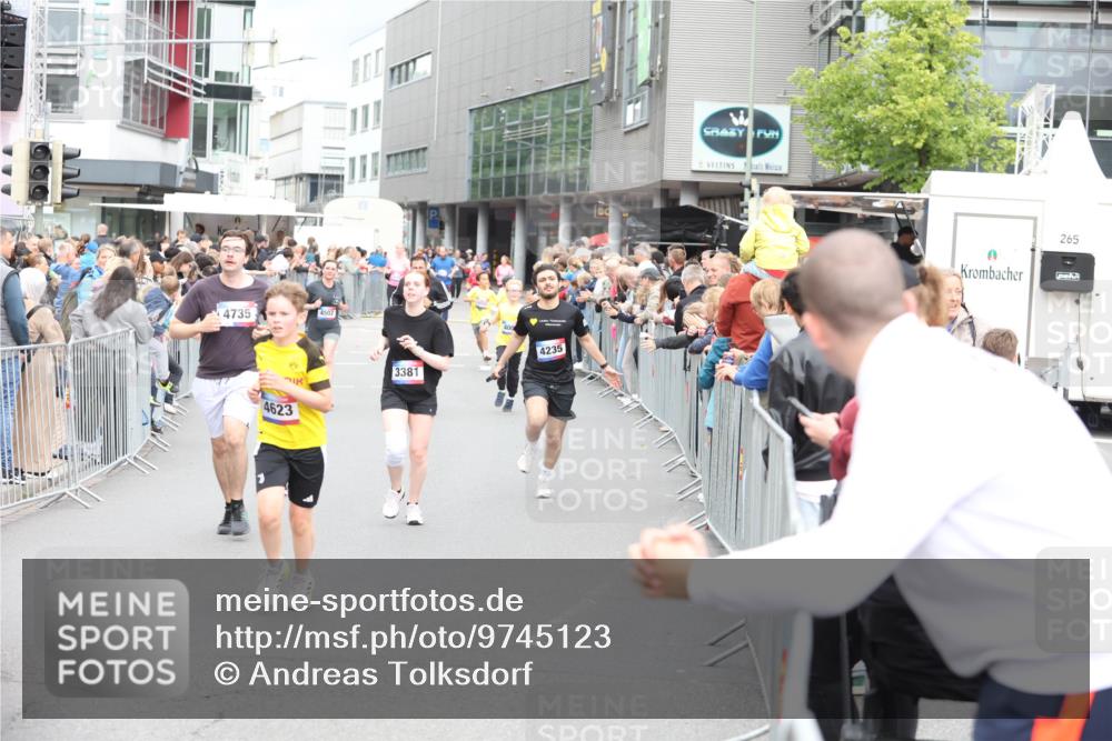 12.06.2026 - Holstenköstenlauf Andreas Tolksdorf http://msf.ph/oto/9745123 12.06.2026 18:02:32 Laufen 4735, 4623, 3381, 4235, 265 meine-sportfotos.de
