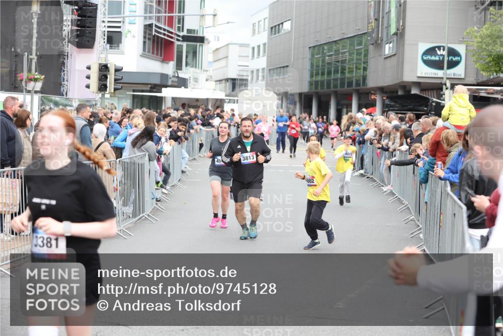 12.06.2026 - Holstenköstenlauf Andreas Tolksdorf http://msf.ph/oto/9745128 12.06.2026 18:02:35 Laufen 1381, 45, 3813, 002, 4015 meine-sportfotos.de