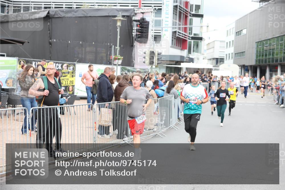 12.06.2026 - Holstenköstenlauf Andreas Tolksdorf http://msf.ph/oto/9745174 12.06.2026 18:03:15 Laufen 4, 11, 26, 3631, 3548, 4452, 4017 meine-sportfotos.de