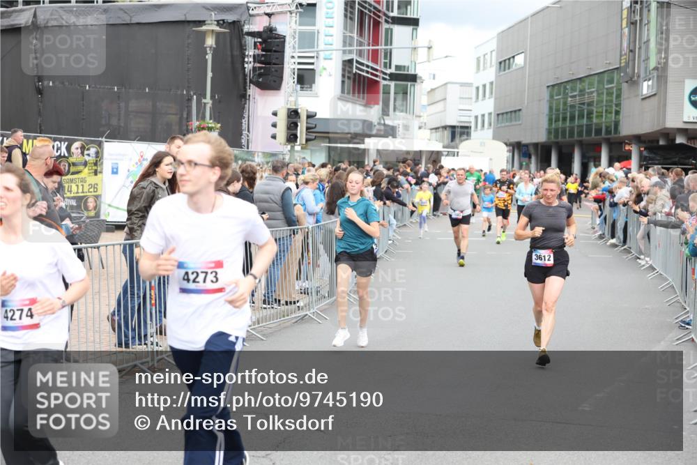 12.06.2026 - Holstenköstenlauf Andreas Tolksdorf http://msf.ph/oto/9745190 12.06.2026 18:03:26 Laufen 4274, 14, 11, 26, 4273, 3612 meine-sportfotos.de
