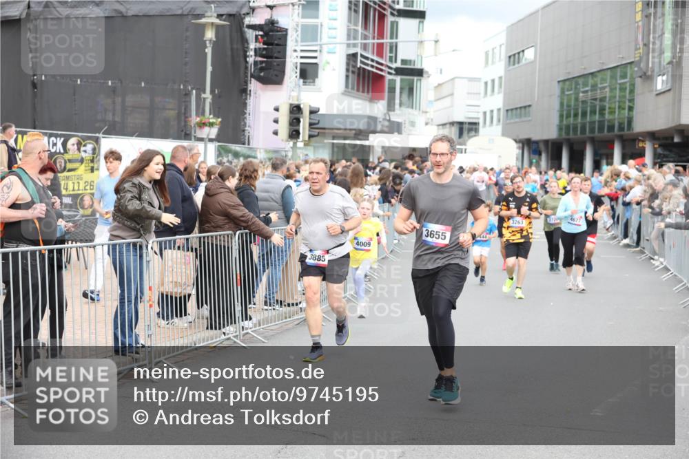 12.06.2026 - Holstenköstenlauf Andreas Tolksdorf http://msf.ph/oto/9745195 12.06.2026 18:03:31 Laufen 4, 11, 26, 3885, 4009, 3655, 444, 3720, 4677, 3263 meine-sportfotos.de