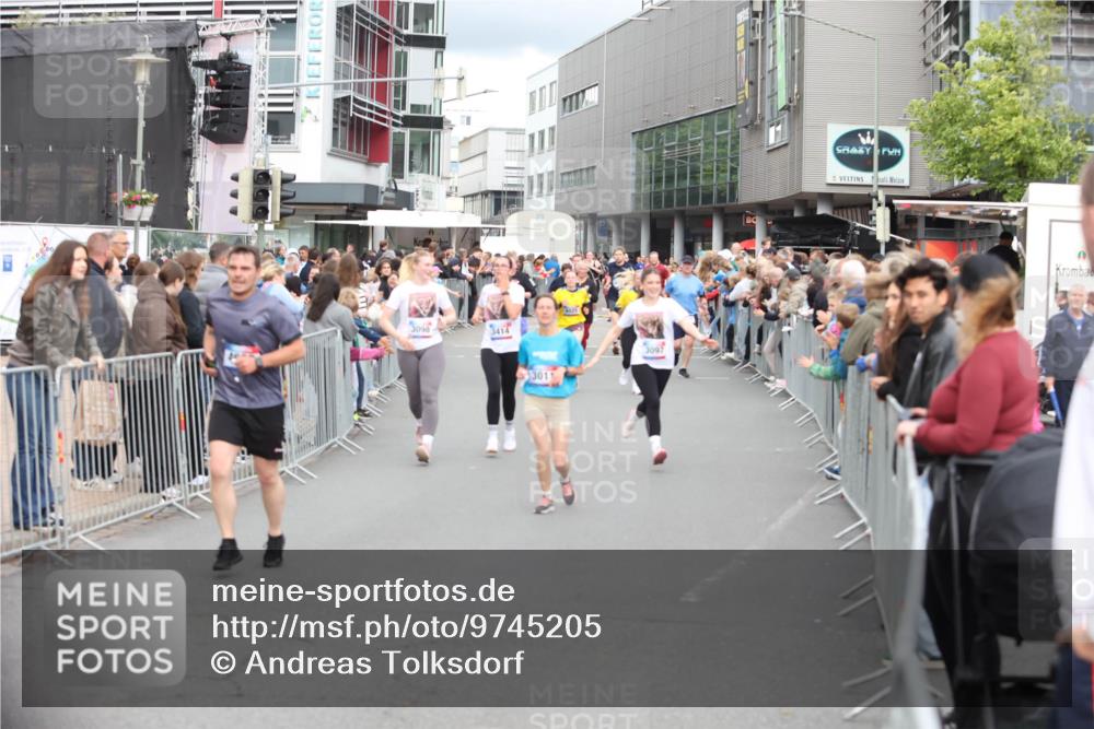 12.06.2026 - Holstenköstenlauf Andreas Tolksdorf http://msf.ph/oto/9745205 12.06.2026 18:03:39 Laufen 452, 3098, 3414, 3011, 3097 meine-sportfotos.de