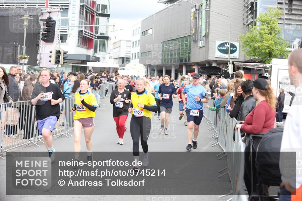 12.06.2026 - Holstenköstenlauf Andreas Tolksdorf http://msf.ph/oto/9745214 12.06.2026 18:03:46 Laufen 453, 4487, 4025, 4027, 4031, 4914 meine-sportfotos.de