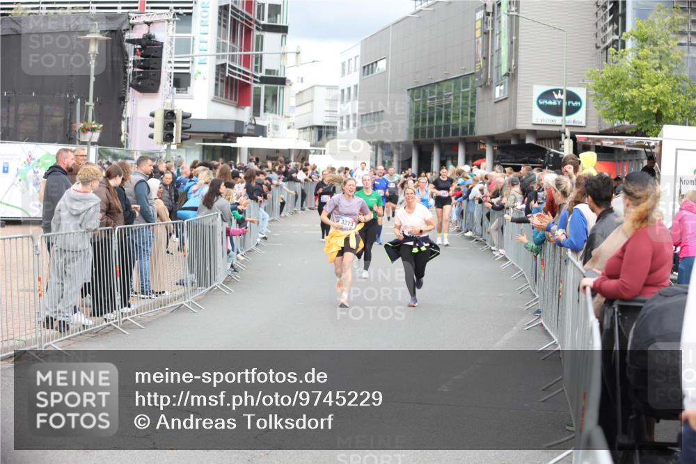12.06.2026 - Holstenköstenlauf Andreas Tolksdorf http://msf.ph/oto/9745229 12.06.2026 18:03:57 Laufen 3273 meine-sportfotos.de