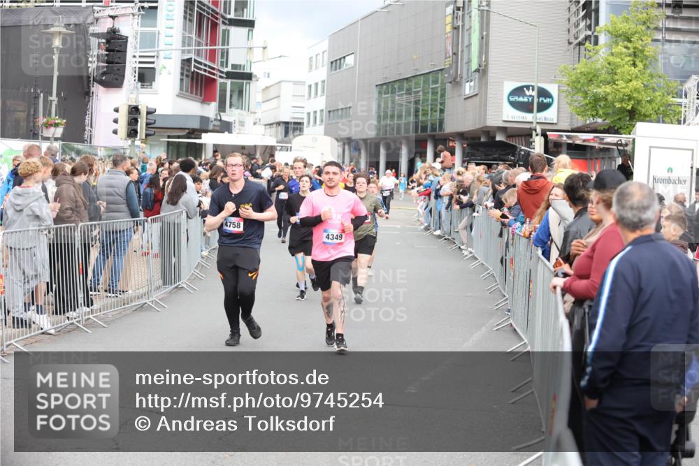 12.06.2026 - Holstenköstenlauf Andreas Tolksdorf http://msf.ph/oto/9745254 12.06.2026 18:04:21 Laufen 4758, 4349 meine-sportfotos.de