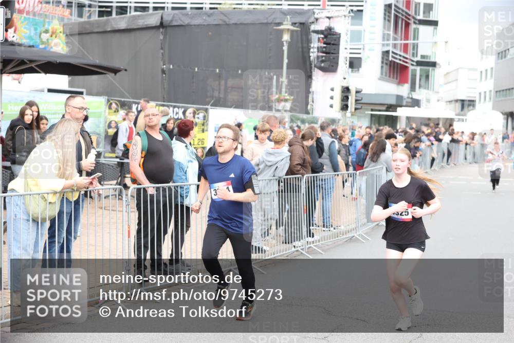 12.06.2026 - Holstenköstenlauf Andreas Tolksdorf http://msf.ph/oto/9745273 12.06.2026 18:04:39 Laufen 1, 26, 3, 1, 25 meine-sportfotos.de