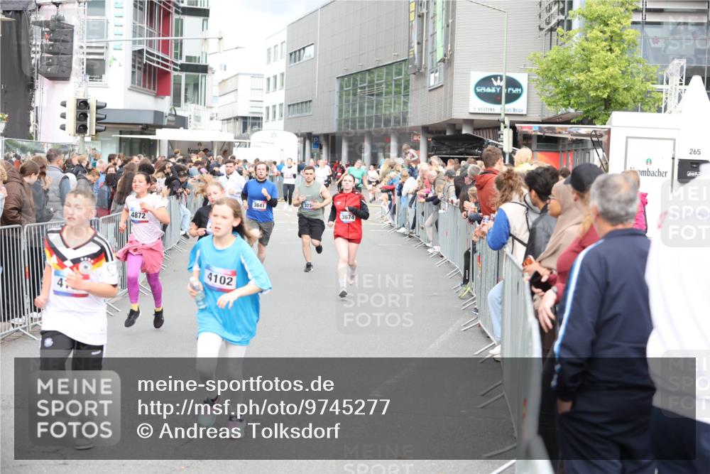 12.06.2026 - Holstenköstenlauf Andreas Tolksdorf http://msf.ph/oto/9745277 12.06.2026 18:04:46 Laufen 4872, 3641, 4102, 373, 3674, 265 meine-sportfotos.de