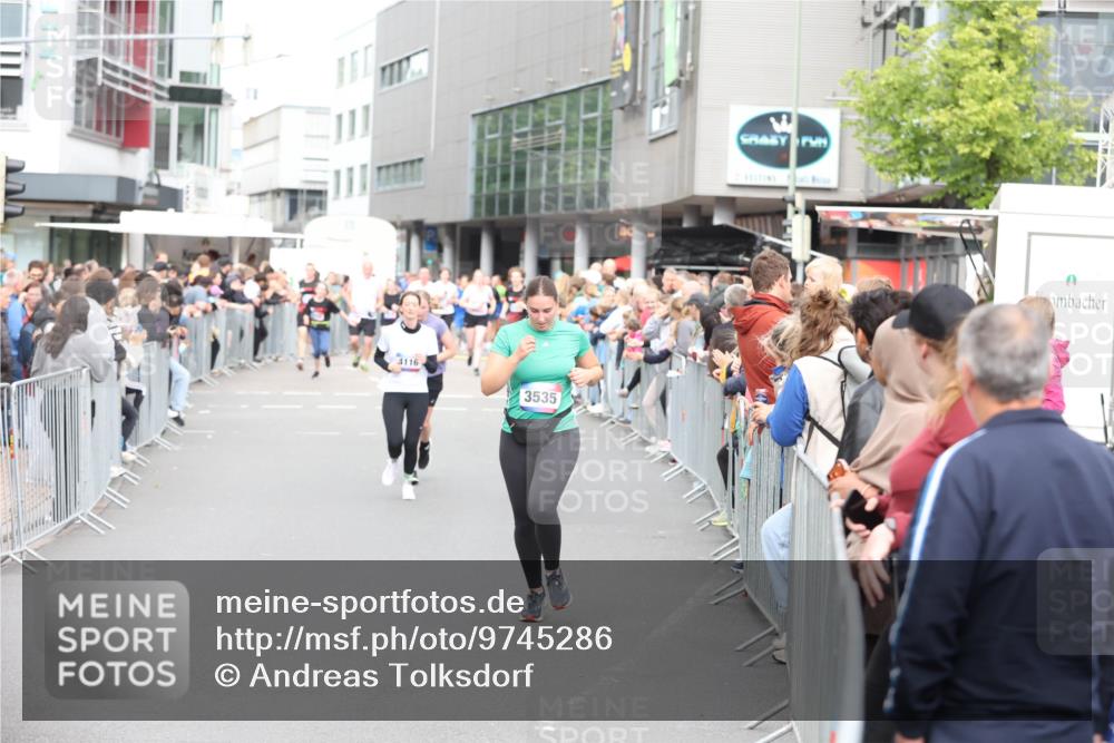 12.06.2026 - Holstenköstenlauf Andreas Tolksdorf http://msf.ph/oto/9745286 12.06.2026 18:04:54 Laufen 4116, 3535 meine-sportfotos.de