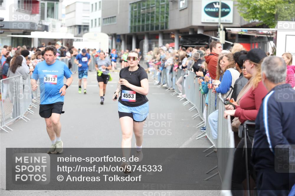 12.06.2026 - Holstenköstenlauf Andreas Tolksdorf http://msf.ph/oto/9745333 12.06.2026 18:05:31 Laufen 3113, 7, 4553 meine-sportfotos.de