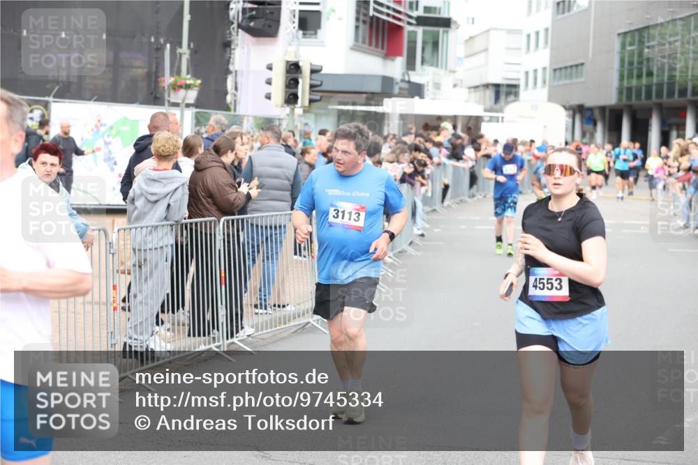 12.06.2026 - Holstenköstenlauf Andreas Tolksdorf http://msf.ph/oto/9745334 12.06.2026 18:05:32 Laufen 3113, 4553 meine-sportfotos.de