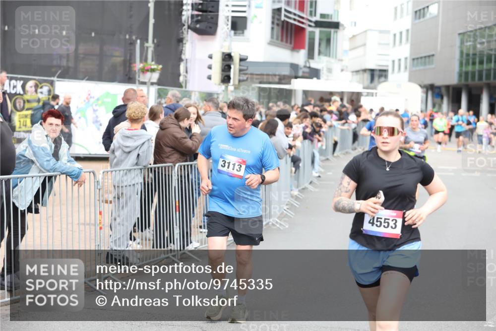 12.06.2026 - Holstenköstenlauf Andreas Tolksdorf http://msf.ph/oto/9745335 12.06.2026 18:05:32 Laufen 14, 3113, 4553 meine-sportfotos.de
