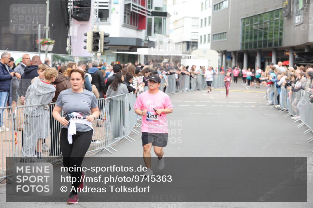 12.06.2026 - Holstenköstenlauf Andreas Tolksdorf http://msf.ph/oto/9745363 12.06.2026 18:06:05 Laufen 4318, 610 meine-sportfotos.de