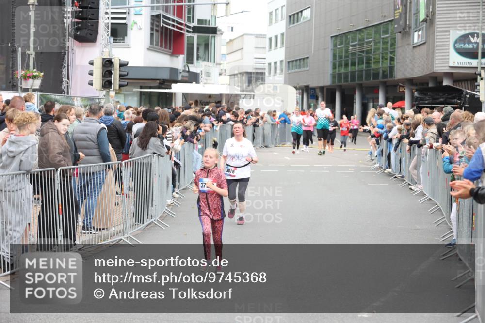 12.06.2026 - Holstenköstenlauf Andreas Tolksdorf http://msf.ph/oto/9745368 12.06.2026 18:06:16 Laufen 37, 3815 meine-sportfotos.de