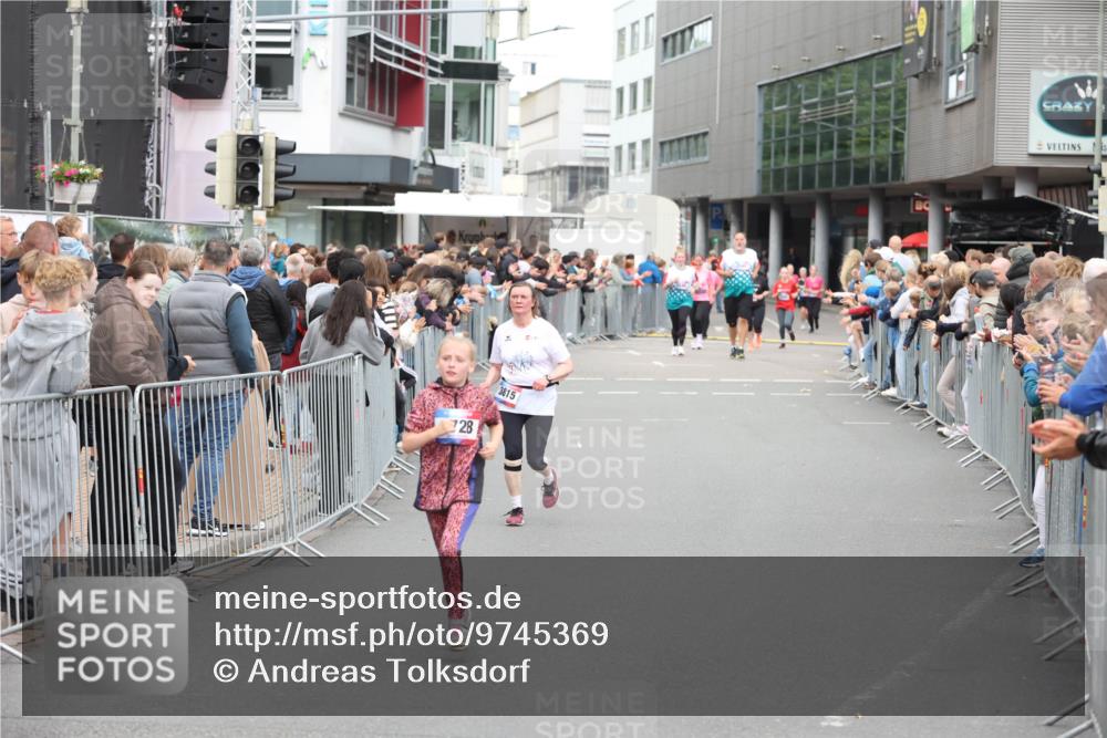 12.06.2026 - Holstenköstenlauf Andreas Tolksdorf http://msf.ph/oto/9745369 12.06.2026 18:06:16 Laufen 28, 3815 meine-sportfotos.de