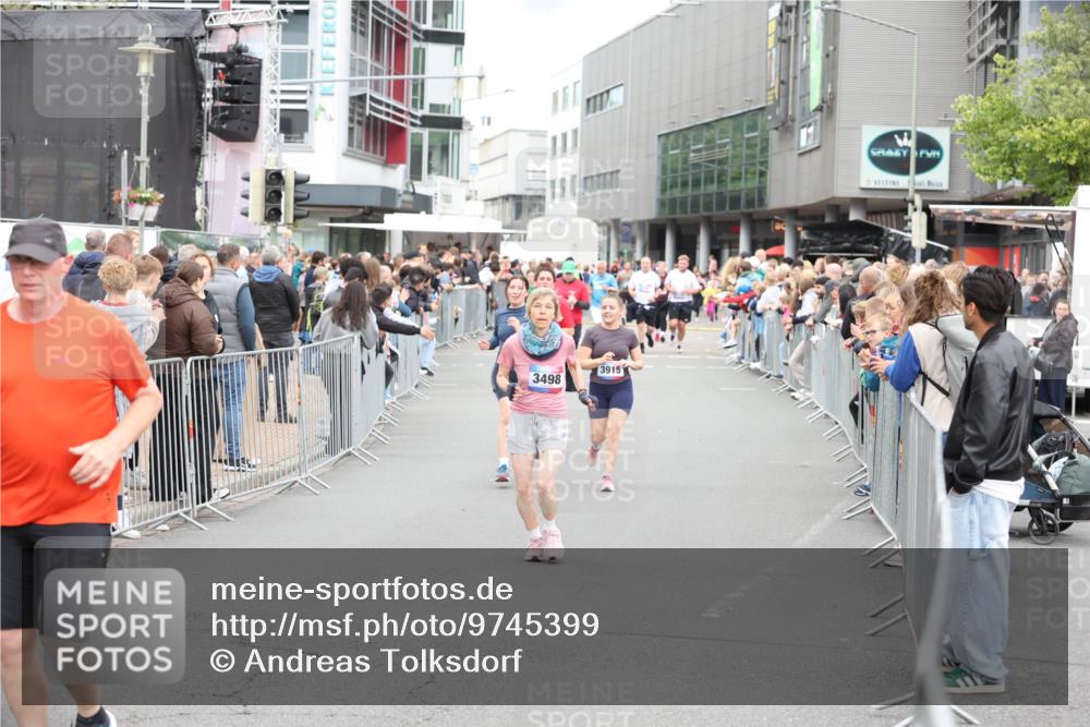 12.06.2026 - Holstenköstenlauf Andreas Tolksdorf http://msf.ph/oto/9745399 12.06.2026 18:06:56 Laufen 3498, 3915 meine-sportfotos.de