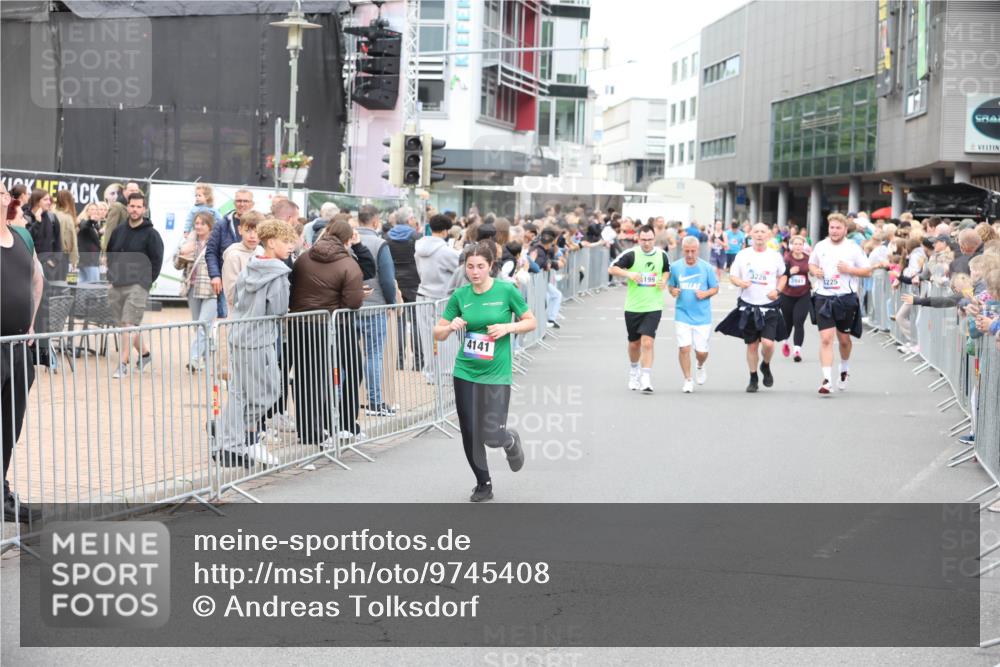 12.06.2026 - Holstenköstenlauf Andreas Tolksdorf http://msf.ph/oto/9745408 12.06.2026 18:07:03 Laufen 4141, 3226, 1225, 199 meine-sportfotos.de