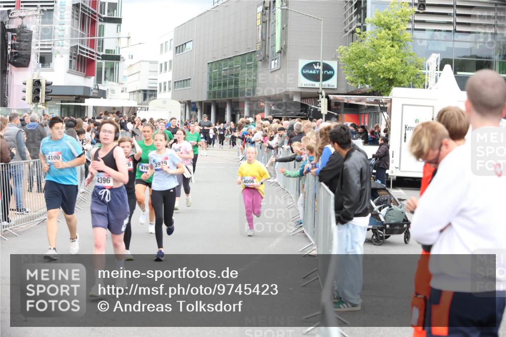12.06.2026 - Holstenköstenlauf Andreas Tolksdorf http://msf.ph/oto/9745423 12.06.2026 18:07:18 Laufen 4100, 4396, 9, 6, 870, 476, 3929, 4006 meine-sportfotos.de