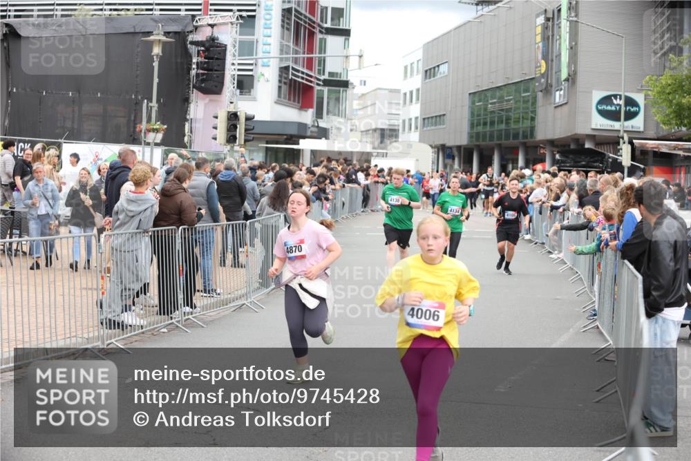 12.06.2026 - Holstenköstenlauf Andreas Tolksdorf http://msf.ph/oto/9745428 12.06.2026 18:07:20 Laufen 4870, 4138, 4134, 4105, 4006 meine-sportfotos.de