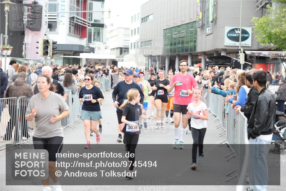 12.06.2026 - Holstenköstenlauf Andreas Tolksdorf http://msf.ph/oto/9745494 12.06.2026 18:08:37 Laufen 4697, 3030, 3018, 4624, 3035 meine-sportfotos.de
