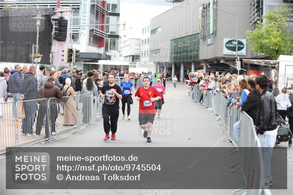 12.06.2026 - Holstenköstenlauf Andreas Tolksdorf http://msf.ph/oto/9745504 12.06.2026 18:08:54 Laufen 4608, 3448, 3447 meine-sportfotos.de