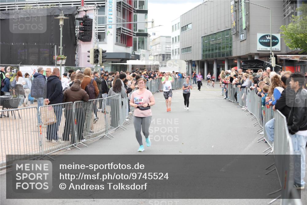 12.06.2026 - Holstenköstenlauf Andreas Tolksdorf http://msf.ph/oto/9745524 12.06.2026 18:09:19 Laufen 3538, 4271, 443 meine-sportfotos.de