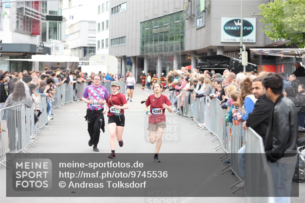 12.06.2026 - Holstenköstenlauf Andreas Tolksdorf http://msf.ph/oto/9745536 12.06.2026 18:09:34 Laufen 4483, 42, 4288 meine-sportfotos.de