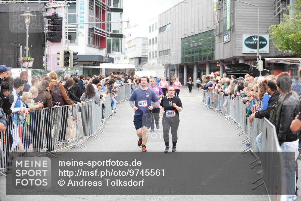12.06.2026 - Holstenköstenlauf Andreas Tolksdorf http://msf.ph/oto/9745561 12.06.2026 18:10:22 Laufen 4077, 4082 meine-sportfotos.de
