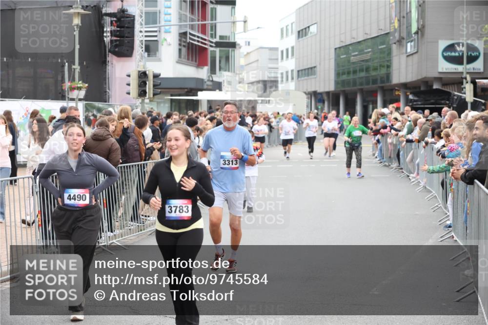 12.06.2026 - Holstenköstenlauf Andreas Tolksdorf http://msf.ph/oto/9745584 12.06.2026 18:11:07 Laufen 4490, 3783, 3313 meine-sportfotos.de