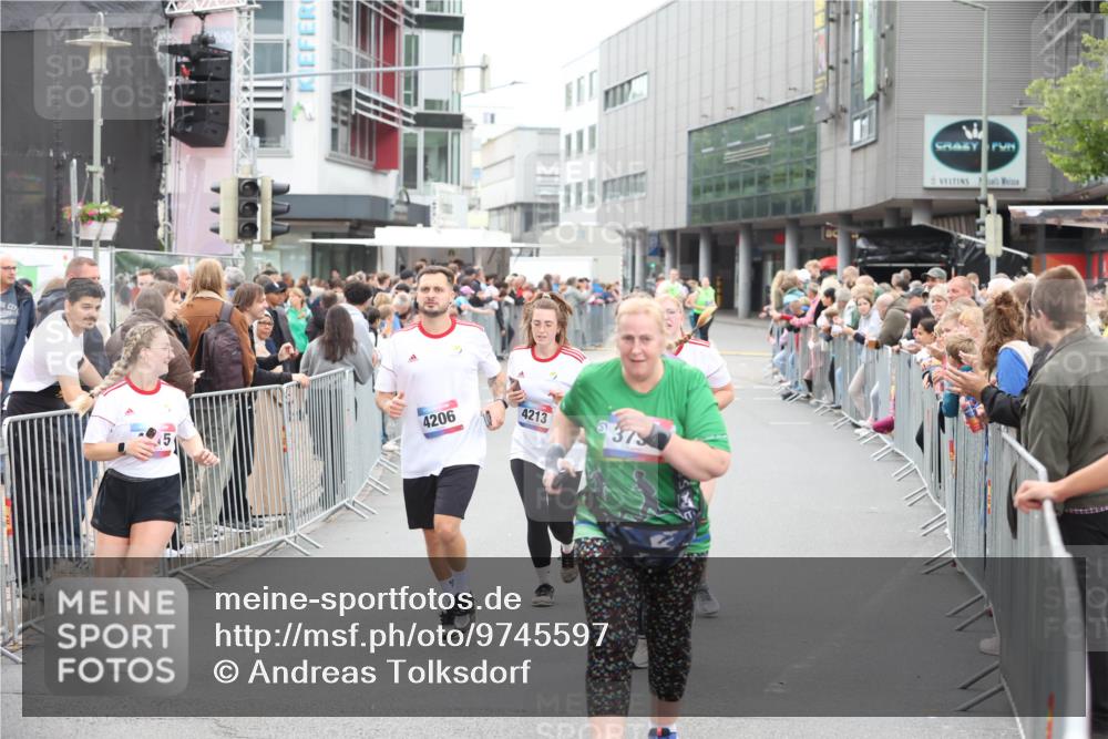 12.06.2026 - Holstenköstenlauf Andreas Tolksdorf http://msf.ph/oto/9745597 12.06.2026 18:11:17 Laufen 4206, 4213 meine-sportfotos.de