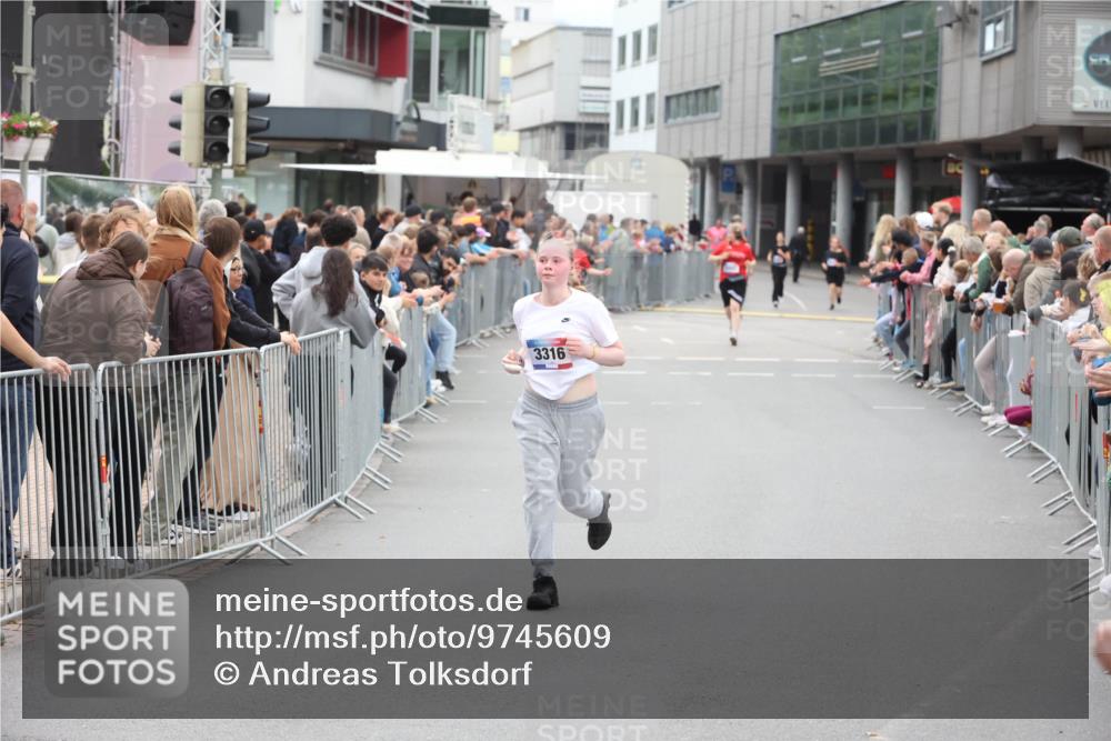 12.06.2026 - Holstenköstenlauf Andreas Tolksdorf http://msf.ph/oto/9745609 12.06.2026 18:11:43 Laufen 3316 meine-sportfotos.de
