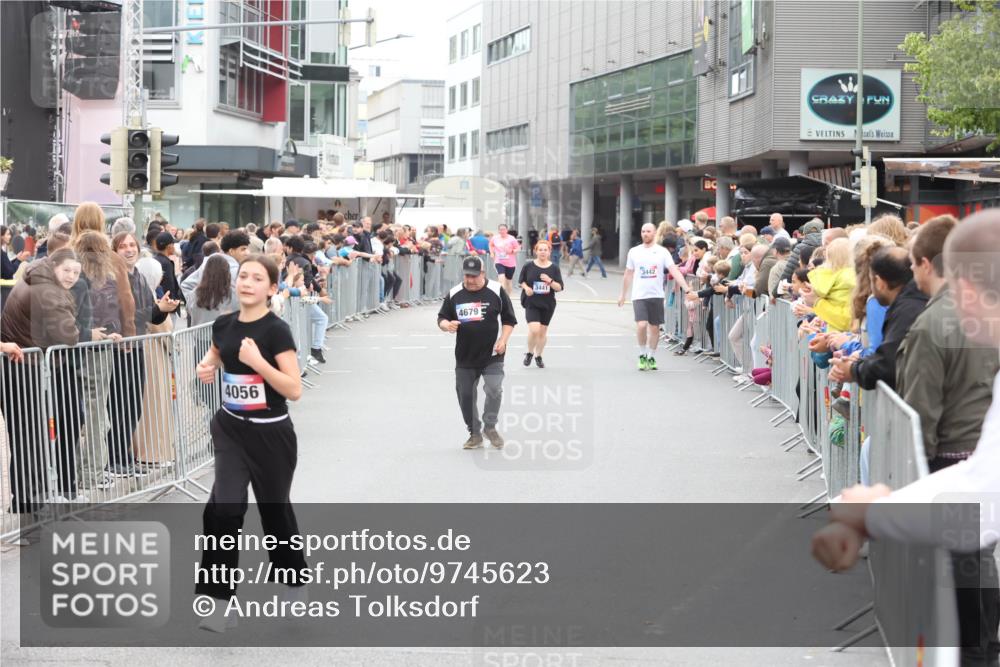 12.06.2026 - Holstenköstenlauf Andreas Tolksdorf http://msf.ph/oto/9745623 12.06.2026 18:11:59 Laufen 4056, 4679, 3441, 3442 meine-sportfotos.de