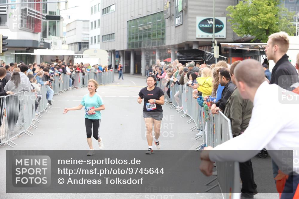 12.06.2026 - Holstenköstenlauf Andreas Tolksdorf http://msf.ph/oto/9745644 12.06.2026 18:12:30 Laufen 36, 3689 meine-sportfotos.de