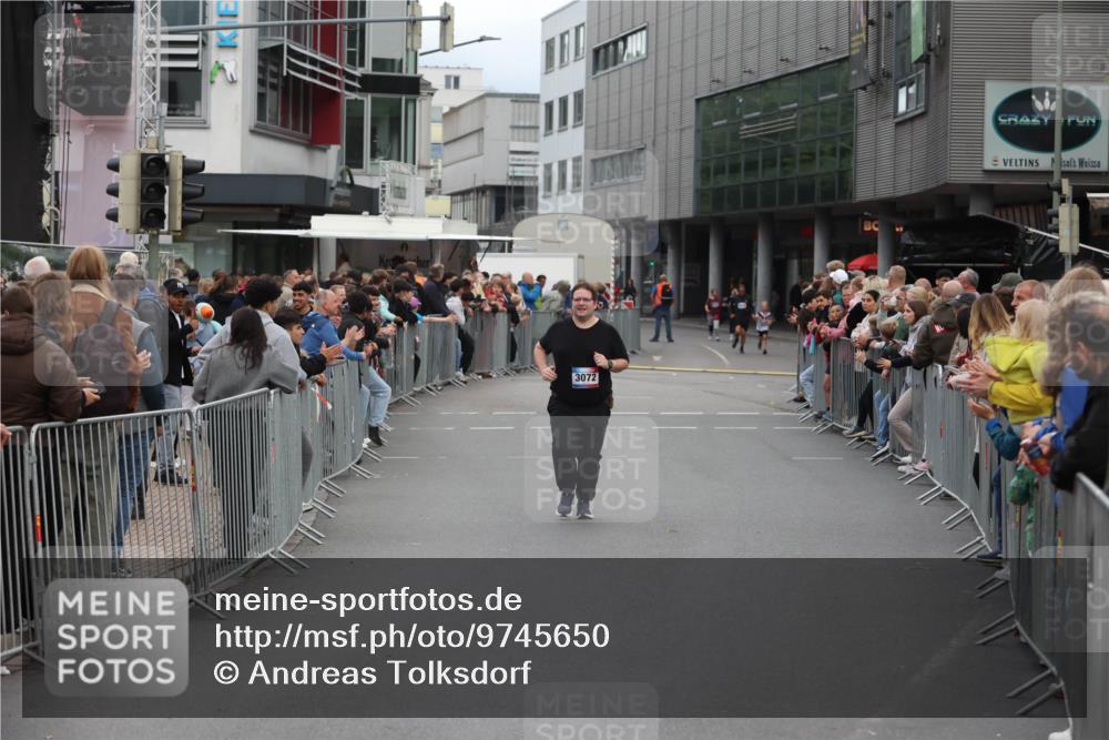 12.06.2026 - Holstenköstenlauf Andreas Tolksdorf http://msf.ph/oto/9745650 12.06.2026 18:12:57 Laufen 3072 meine-sportfotos.de